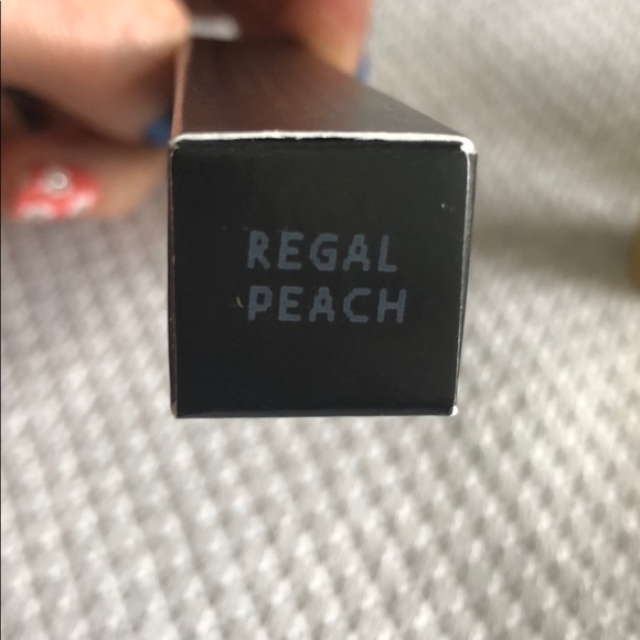 FREE!!!JAFRA ROYAL LUXURY LIP GLOSS - Picture 4 of 4